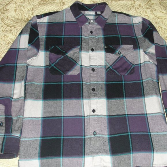 Van`s Other - Van`s Vintage shirt plaid flannel  with skull tab